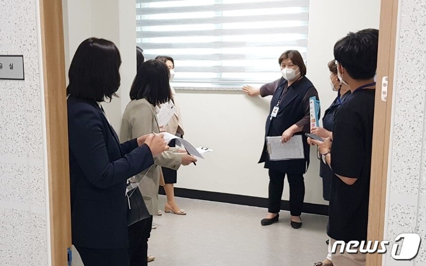 본문 이미지 - 진천 광헤원 문화복지화관 모니터링.(진천군 제공)ⓒ 뉴스1