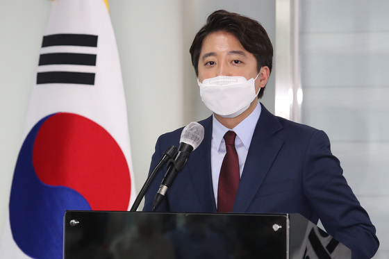 ì´ì¤€ì„ ë‚´ê°€ ì§ìˆ˜ ê¸°ìˆ˜ å¥³ ëª»ìƒê²¼ë‹¤ ë§ì„ ì „ ì—¬ì¹œì´ 14ê¸°ì¸ë°