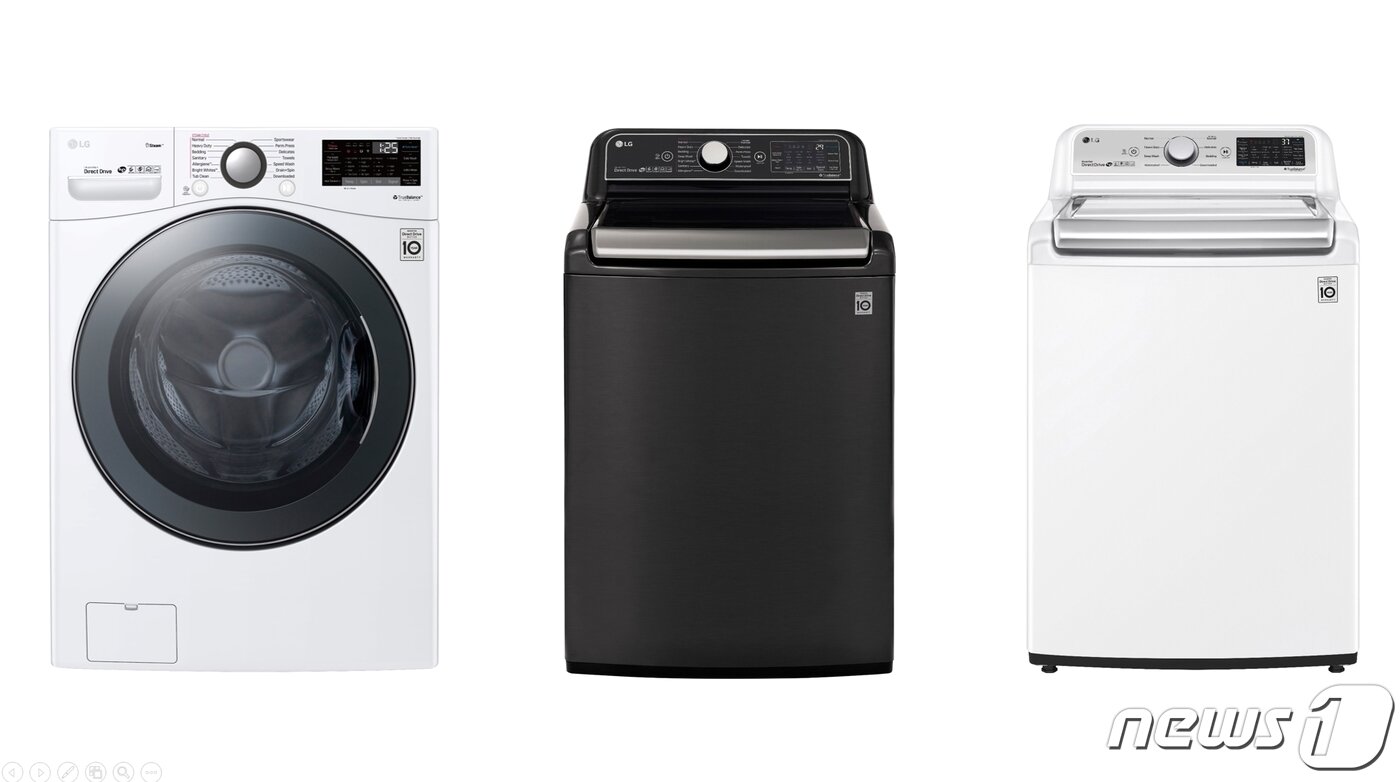 본문 이미지 - 미국 컨슈머리포트가 최근 발표한 '2021년 최고의 세탁기' 1위에 오른 LG전자 제품의 모습. 왼쪽부터 드럼, 통돌이, 봉돌이 방식의 세탁기.(LG전자 제공) ⓒ 뉴스1