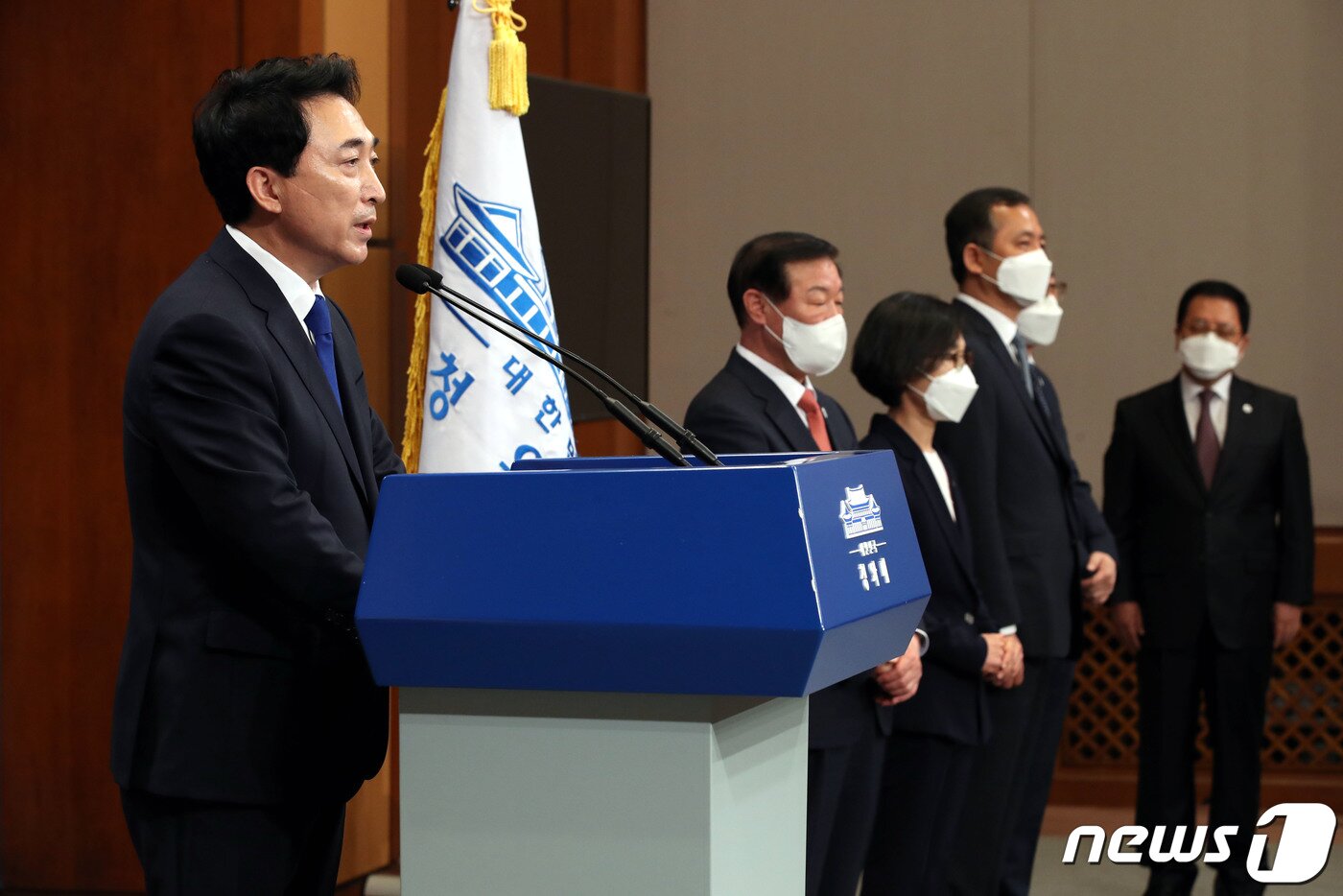 본문 이미지 - 문재인 대통령이 28일 청와대 국민소통수석비서관에 박수현 전 청와대 대변인을 내정하는 등 청와대 수석급 인사를 단행했다. 이날 춘추관 대브리핑룸에서 박수현 신임 국민소통수석이 소감을 밝히고 있다. 2021.5.28/뉴스1 ⓒ News1 이광호 기자