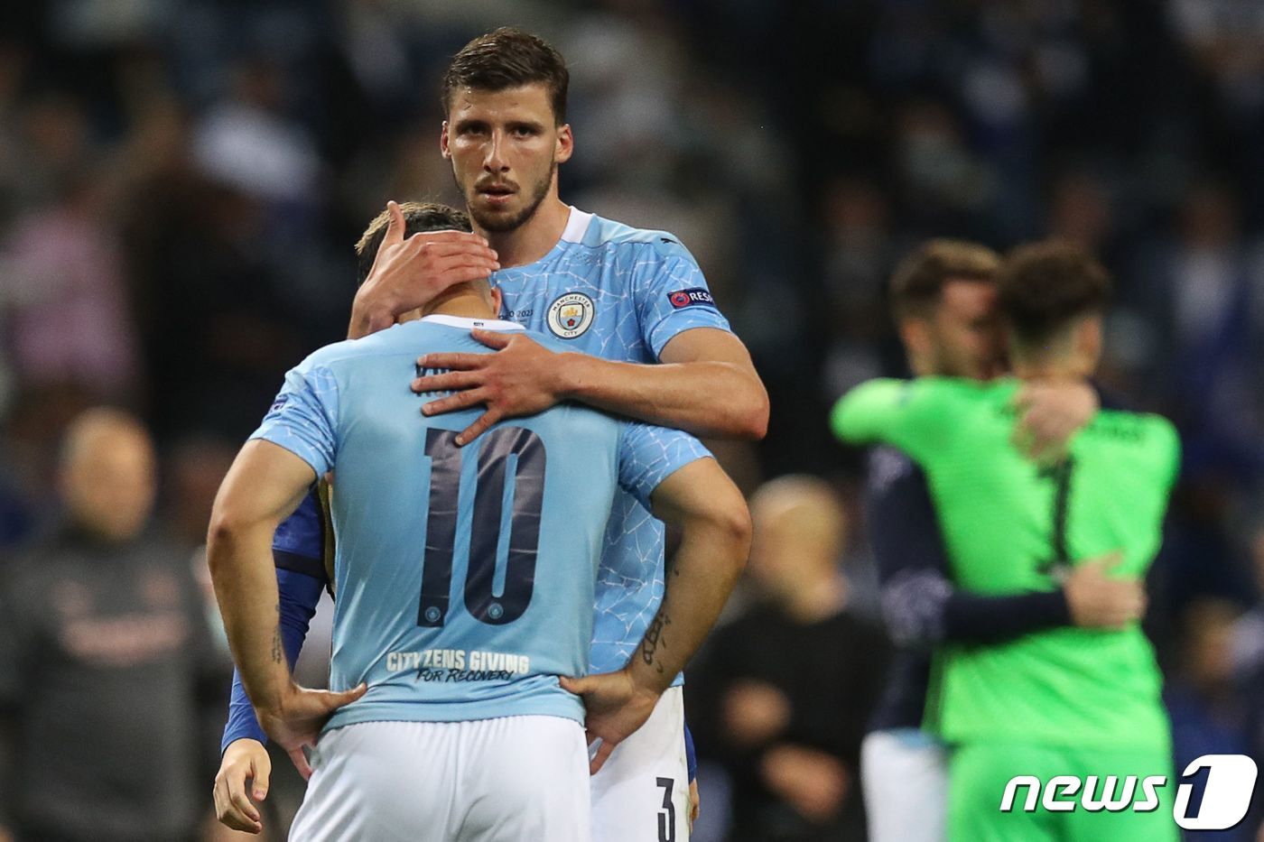 본문 이미지 - 맨시티서 끝내 UCL 우승이 무산된 세르히오 아구에로. ⓒ AFP=뉴스1