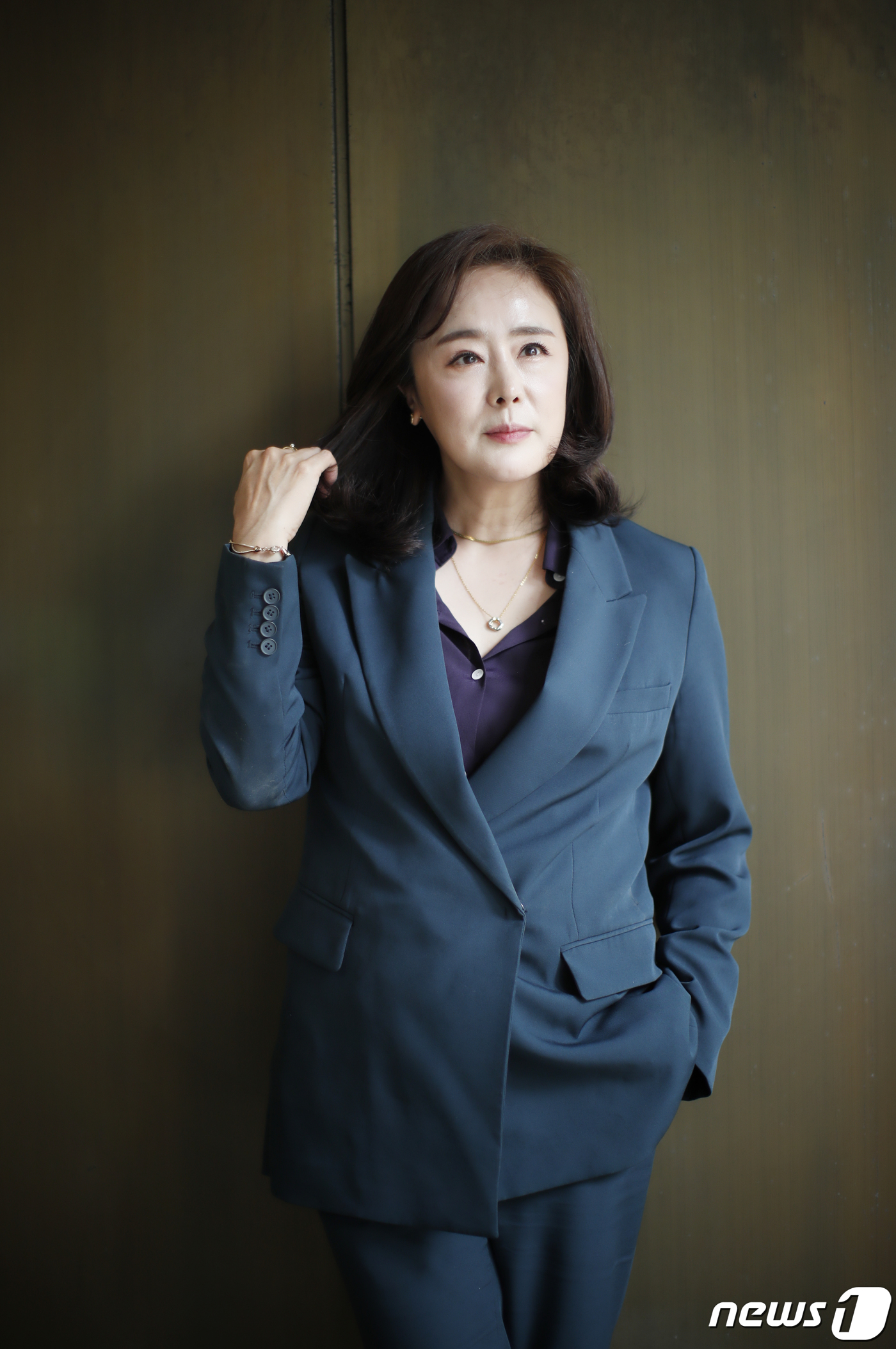 (서울=뉴스1) 권현진 기자 = 데뷔 28주년을 맞은 배우 이주화가 최근 서울 종로구 뉴스1 본사에서 열린 인터뷰에 앞서 포즈를 취하고 있다.이주화는 지난 1993년 KBS 15기 …