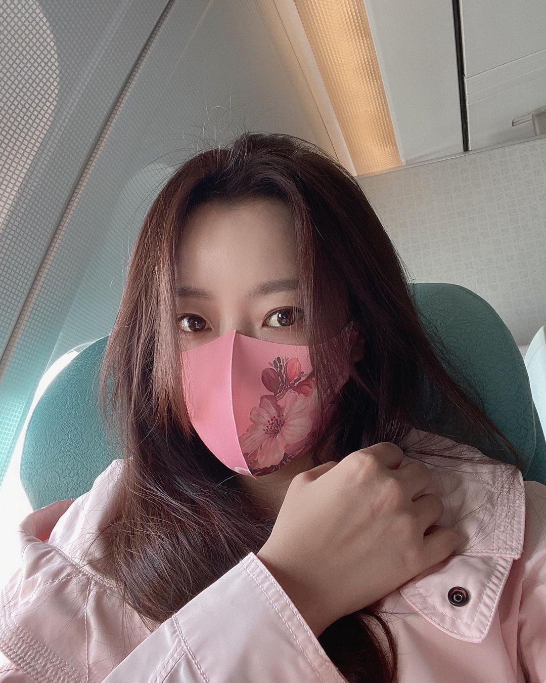 본문 이미지 - 배우 김희선/ 사진=김희선 인스타그램 ⓒ 뉴스1