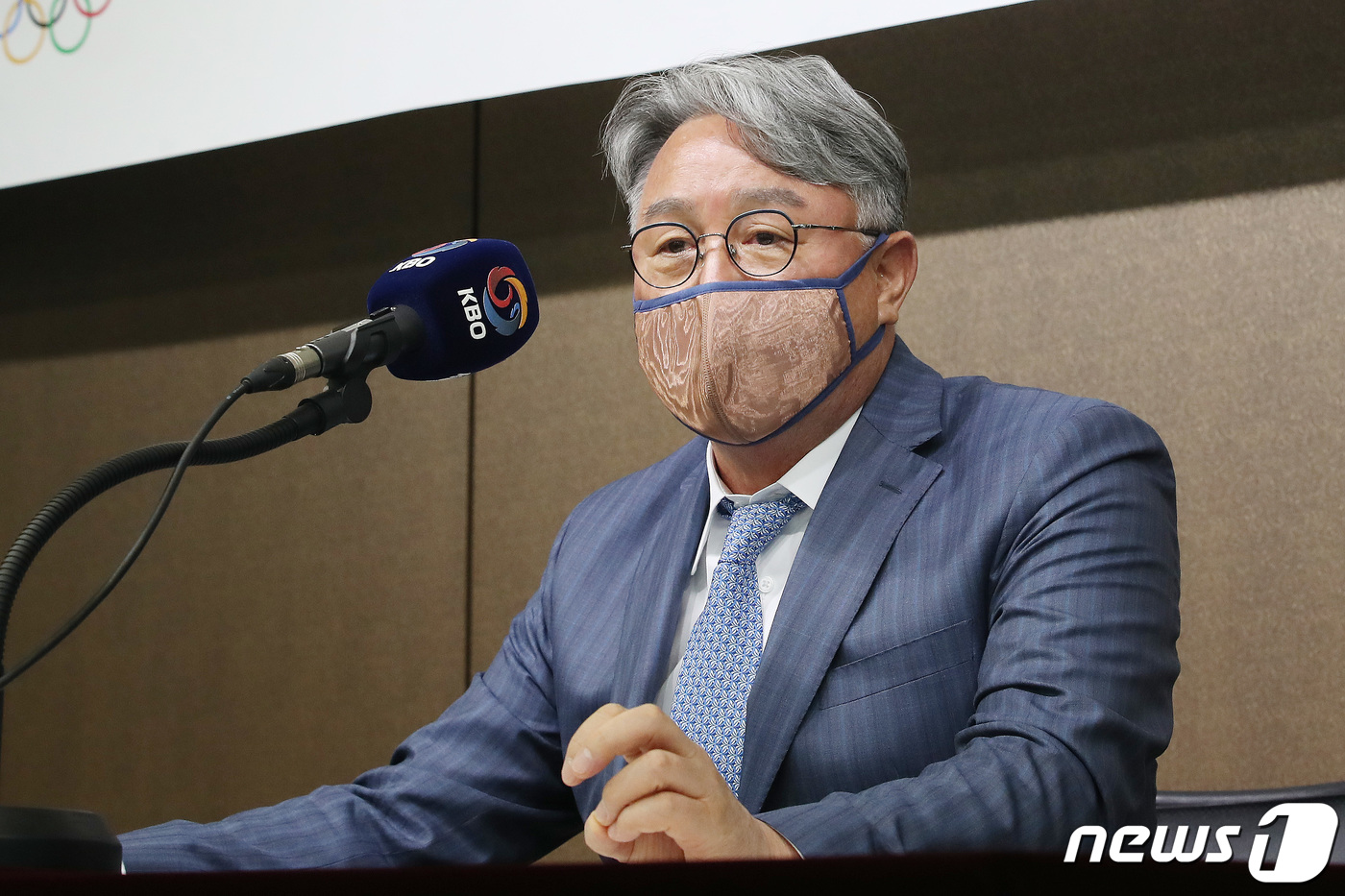 (서울=뉴스1) 임세영 기자 = 김경문 대한민국 야구 대표팀 감독이 16일 오전 서울 강남구 도곡동 KBO 야구회관에서 기자회견을 갖고 도쿄올림픽 야구 국가대표팀 명단을 발표하고 …