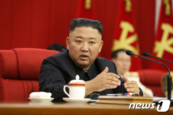북한 전원회의 3일차…회의 주재하는 김정은 총비서