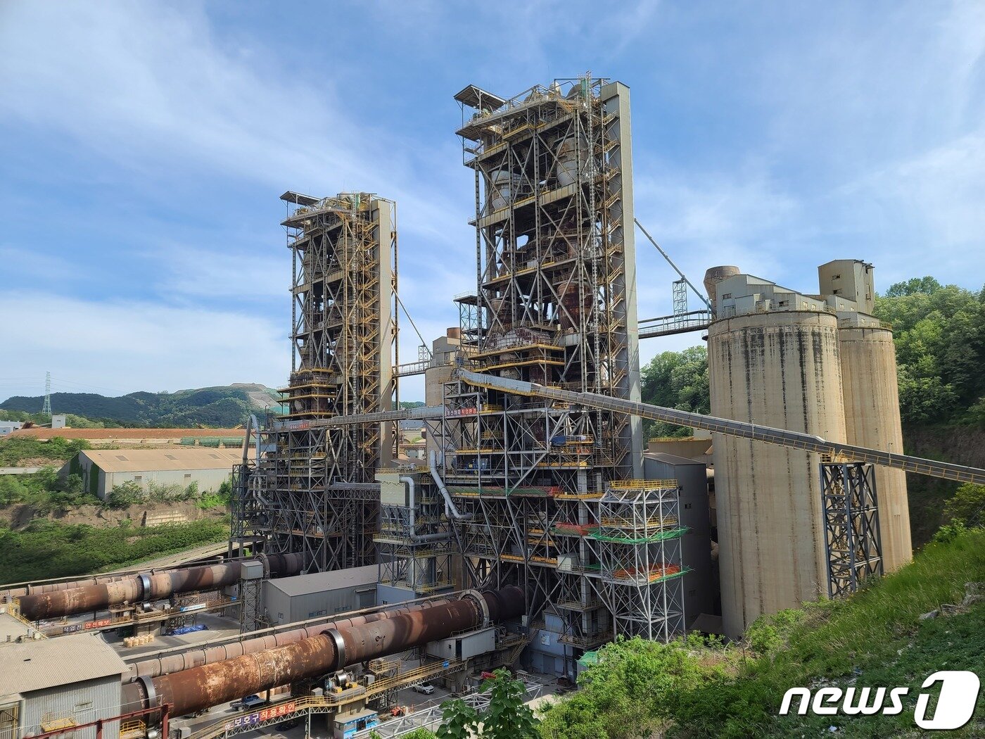 본문 이미지 - 강원 삼척 삼표시멘트 공장 전경 ⓒ 뉴스1 조현기 기자