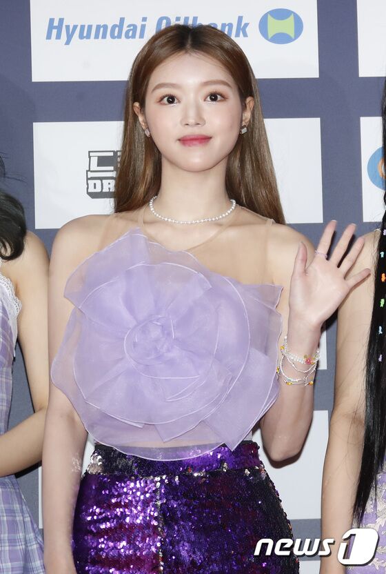 오마이걸 유아, 코로나19 후유증으로 활동 중단 오마이걸 유아, 코로나19 후유증으로 활동 중단