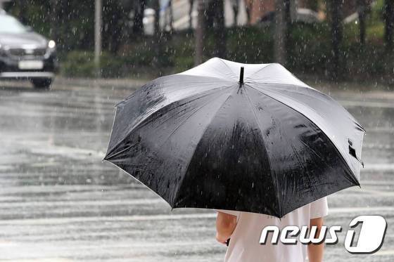 7월2일 지각 장마 시작…39년 만에 가장 늦어(종합) - Vimarsana News
