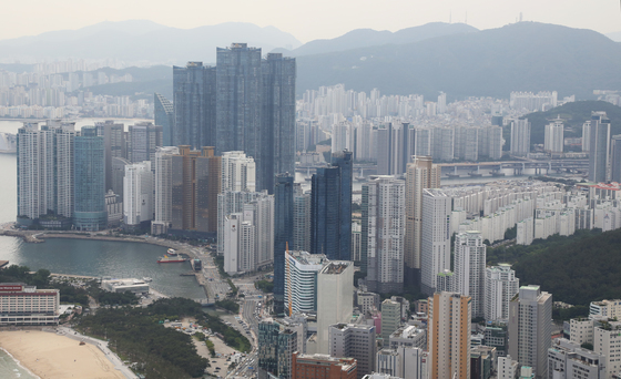 "살지도 않는 집에 왜 세금 깎아주나"…다주택자 비율 1위 부산 '술렁'