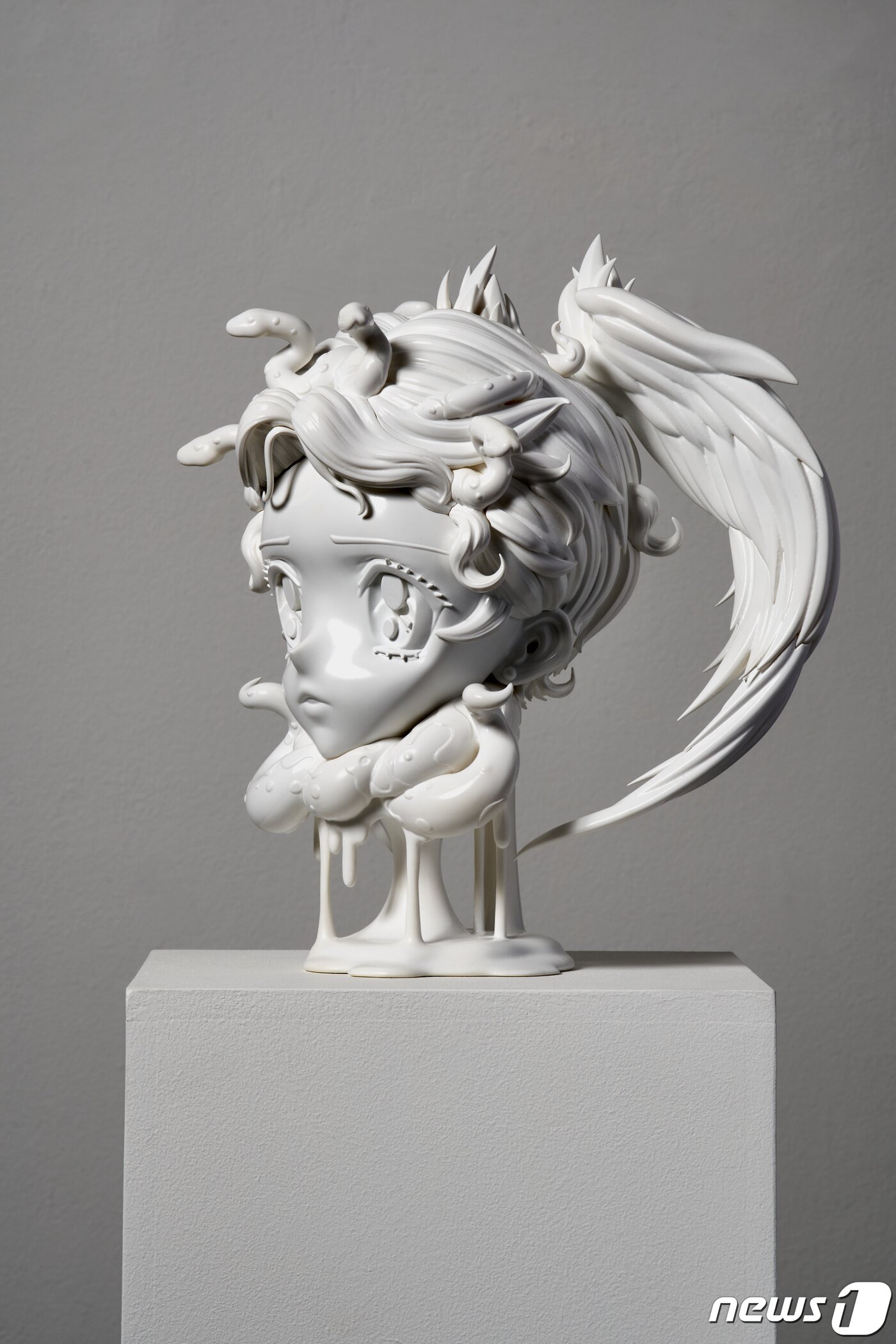 본문 이미지 - 이윤성 개인전 '누 콜렉션' 전시 전경ⓒ 뉴스1