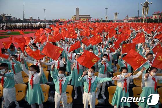 '中共 100년' 시진핑 "전면 샤오캉 실현…외세 개입 용납안해"(종합) - Vimarsana News