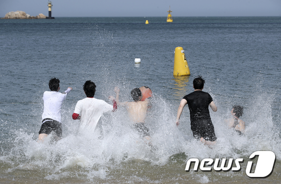 20일부터 '열돔', 더위 더 세진다…2018년 '최악 폭염' 다시 오나 - Vimarsana News