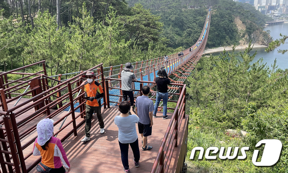 15일 울산 동구 대왕암공원 출렁다리. 2021.7.15/뉴스1 © News1 이윤기 기자