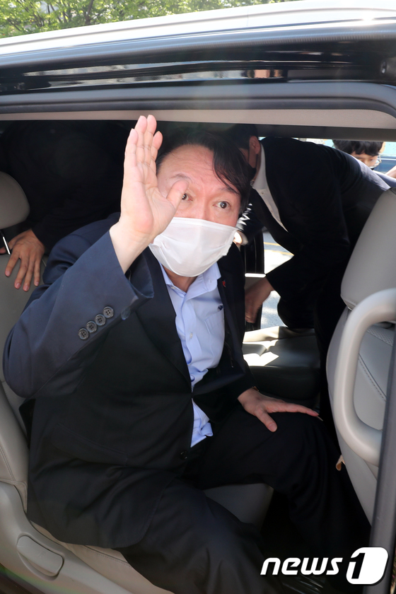 尹 인천공항 방문 '소동'…"선수단 응원 계획→안갔다"(종합) - Vimarsana News