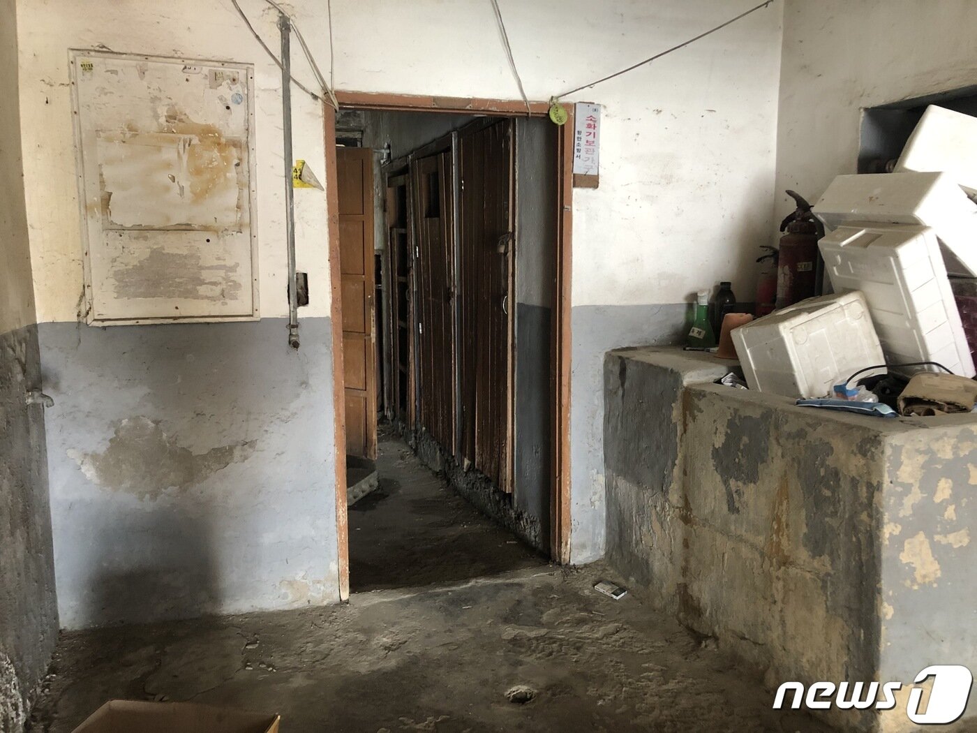 본문 이미지 - 아파트 내부 복도 모습.2021.7.20/ⓒ 뉴스1 백창훈 기자