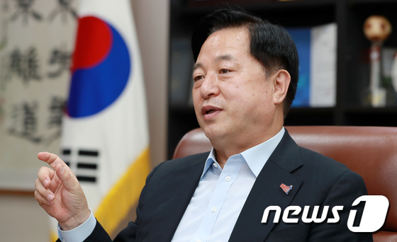 김두관, 이재명과 공동전선? "정세균·이낙연 왜들 이러시나" - Vimarsana News