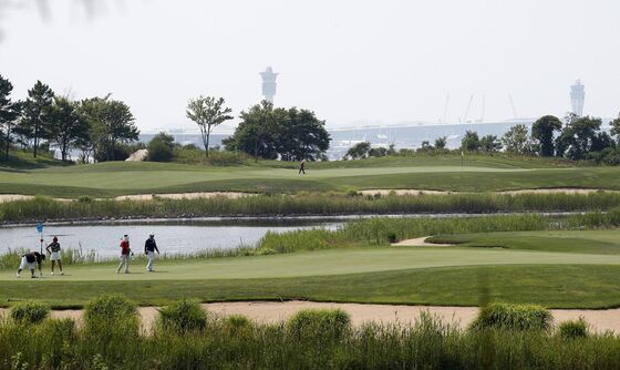 영종도 클럽72 '49만원 시즌권' 돌연 종료…회원들 "집단소송 예고"