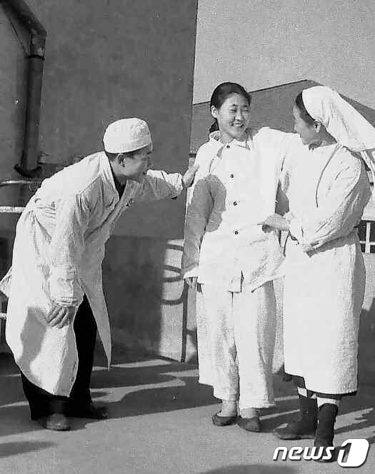 노동신문 "보건일꾼에게는 양심과 영예가 생명" - Vimarsana News
