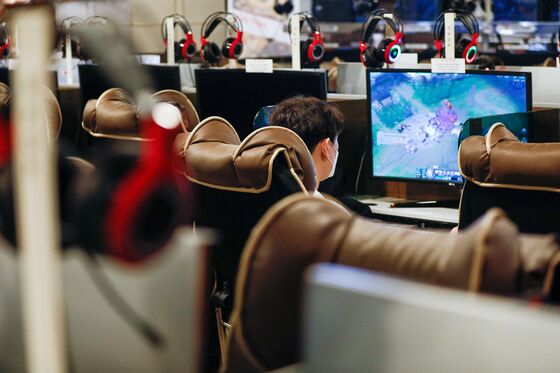 롤부터 메이플스토리까지, 여름 맞아 PC방 공략하는 게임사들