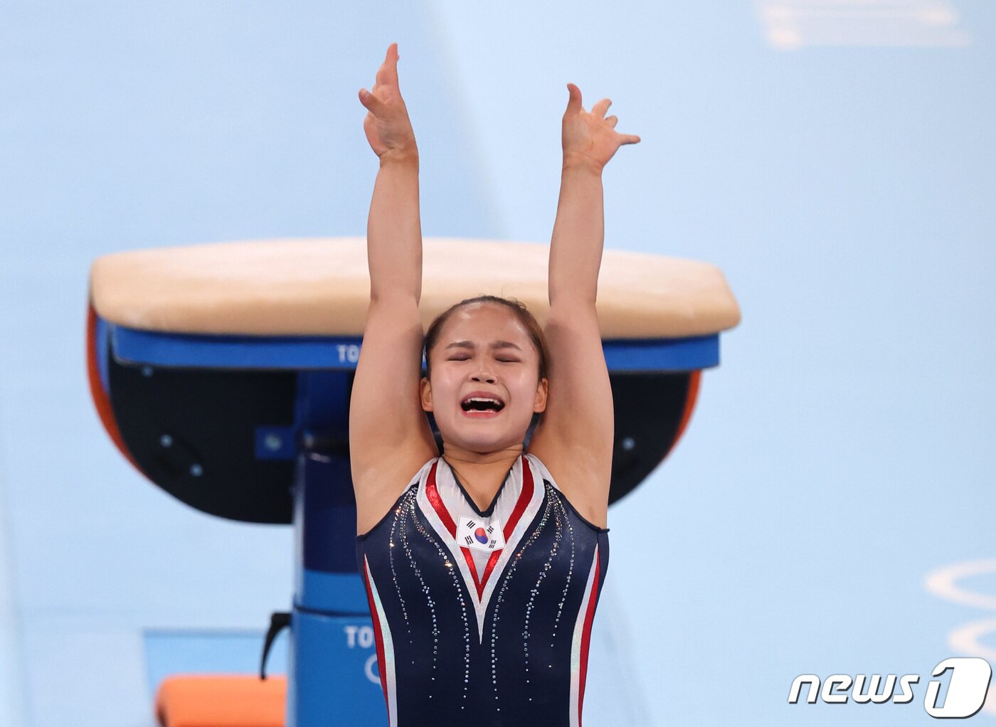 본문 이미지 - 대한민국 체조 여서정이 1일 오후 일본 도쿄 아리아케 체조경기장에서 열린 '2020 도쿄올림픽' 여자 도마 결승에서 연기를 펼치고 있다. 2021.8.1/뉴스1 ⓒ News1 이재명 기자