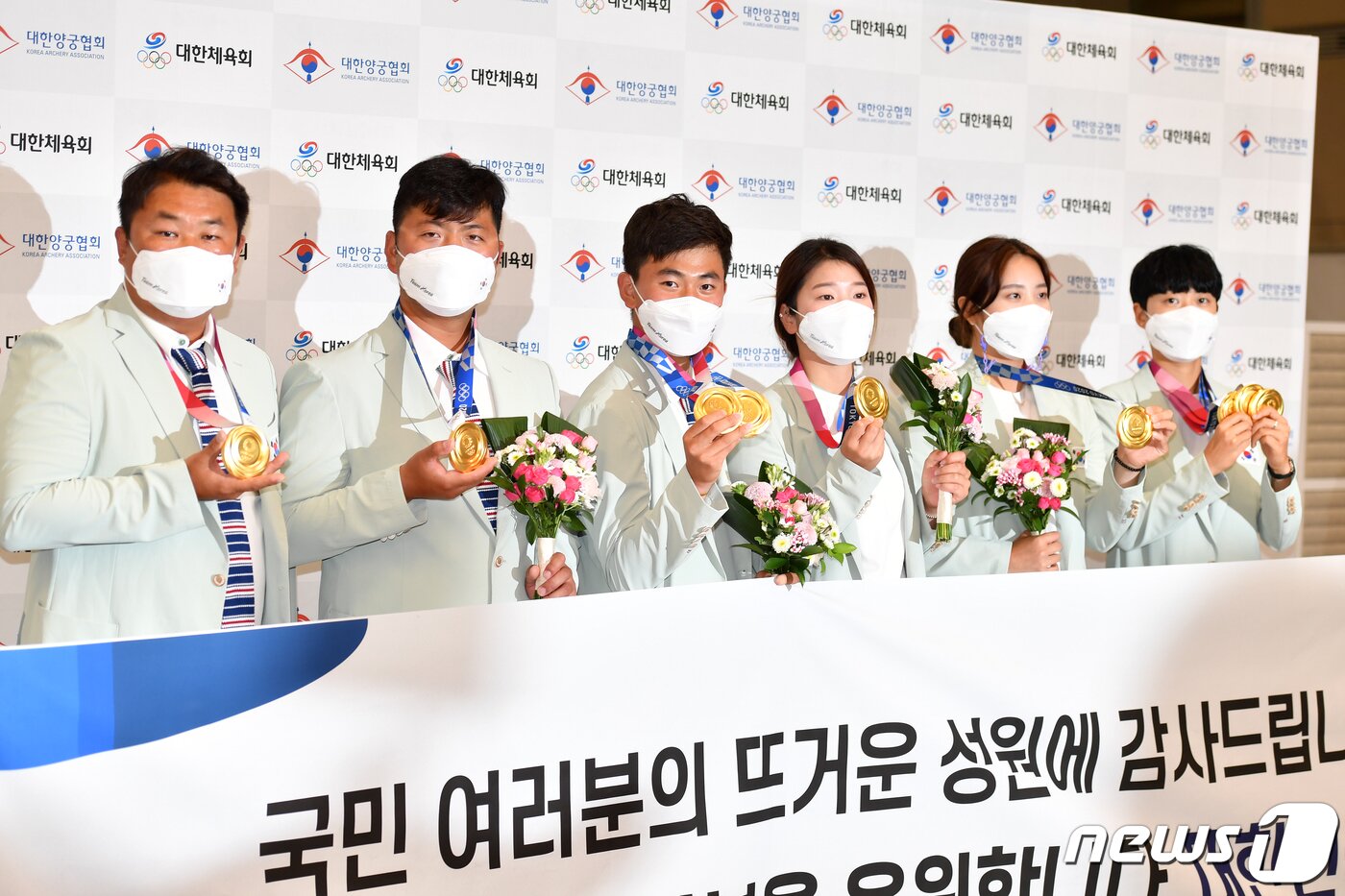 본문 이미지 - 2020 도쿄올림픽 양궁 국가대표 안산, 김제덕, 김우진, 오진혁, 강채영, 장민희/뉴스1 ⓒ News1