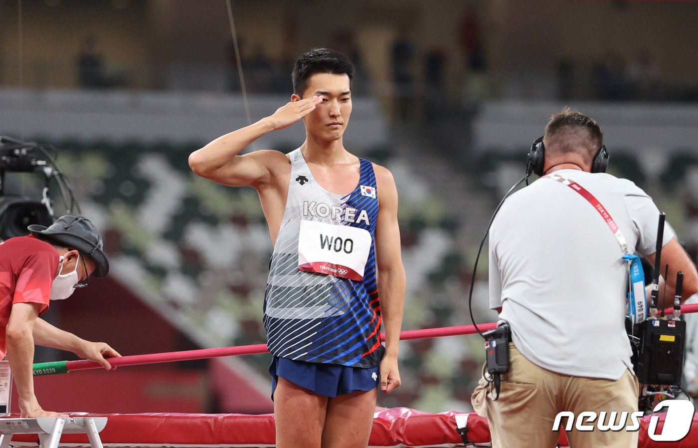 육상 국가대표 우상혁이 1일 오후 도쿄 올림픽스타디움에서 열린 &#39;2020 도쿄올림픽&#39; 남자 높이뛰기 결승전 경기 2.39m 3차시기에 실패하고 아쉬워하고 있다. 2021.8.1/뉴스1 ⓒ News1 올림픽사진취재단