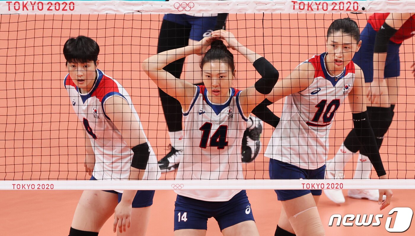 본문 이미지 - 도쿄올림픽에서 활약한 양효진(가운데)2021.8.2 ⓒ 뉴스1 이재명 기자