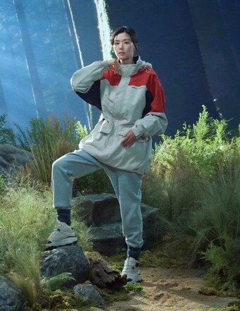 본문 이미지 - 네파 FW 신상품 여성 사파리 윈드 재킷(네파 제공)ⓒ 뉴스1