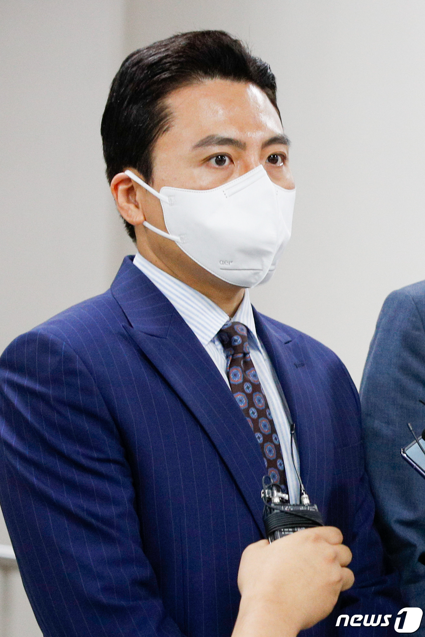 질의에 답하는 박재형 변호사 - 뉴스1