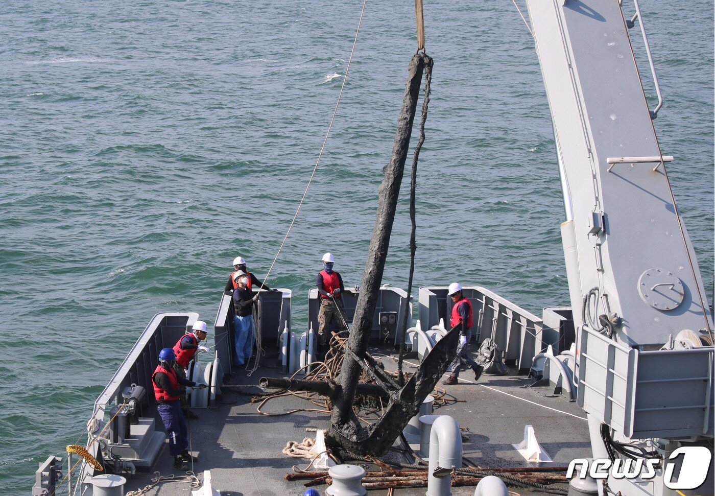 본문 이미지 - 해군 수상함구조함 '광양함' <자료사진> (해군 제공) 2021.8.24/뉴스1