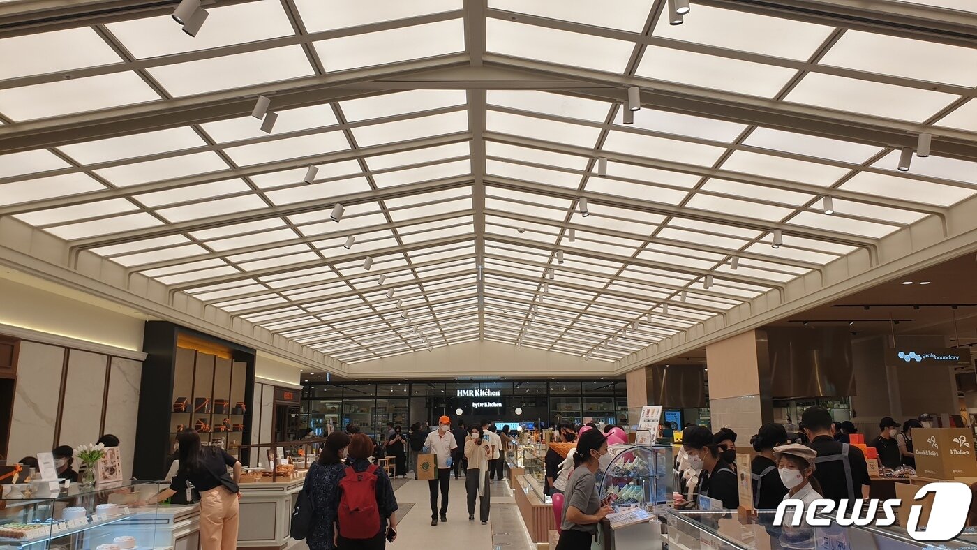 본문 이미지 - 대전신세계 지하 1층 식품관 21.08.25/뉴스1 ⓒ 뉴스1 이비슬 기자