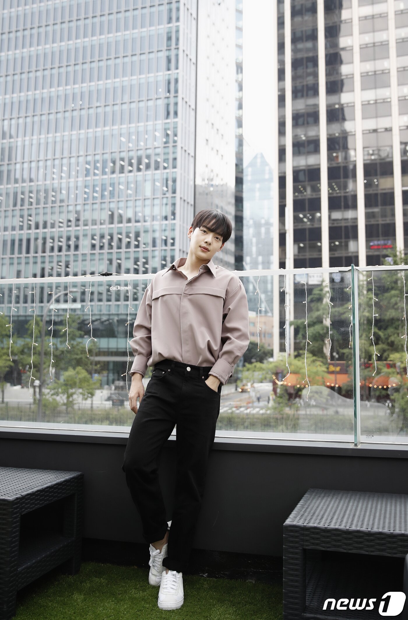 본문 이미지 - 서울 종로구 한 카페. 드라마 '라켓소년단' 배우 김민기 인터뷰./뉴스1 ⓒ News1 권현진 기자