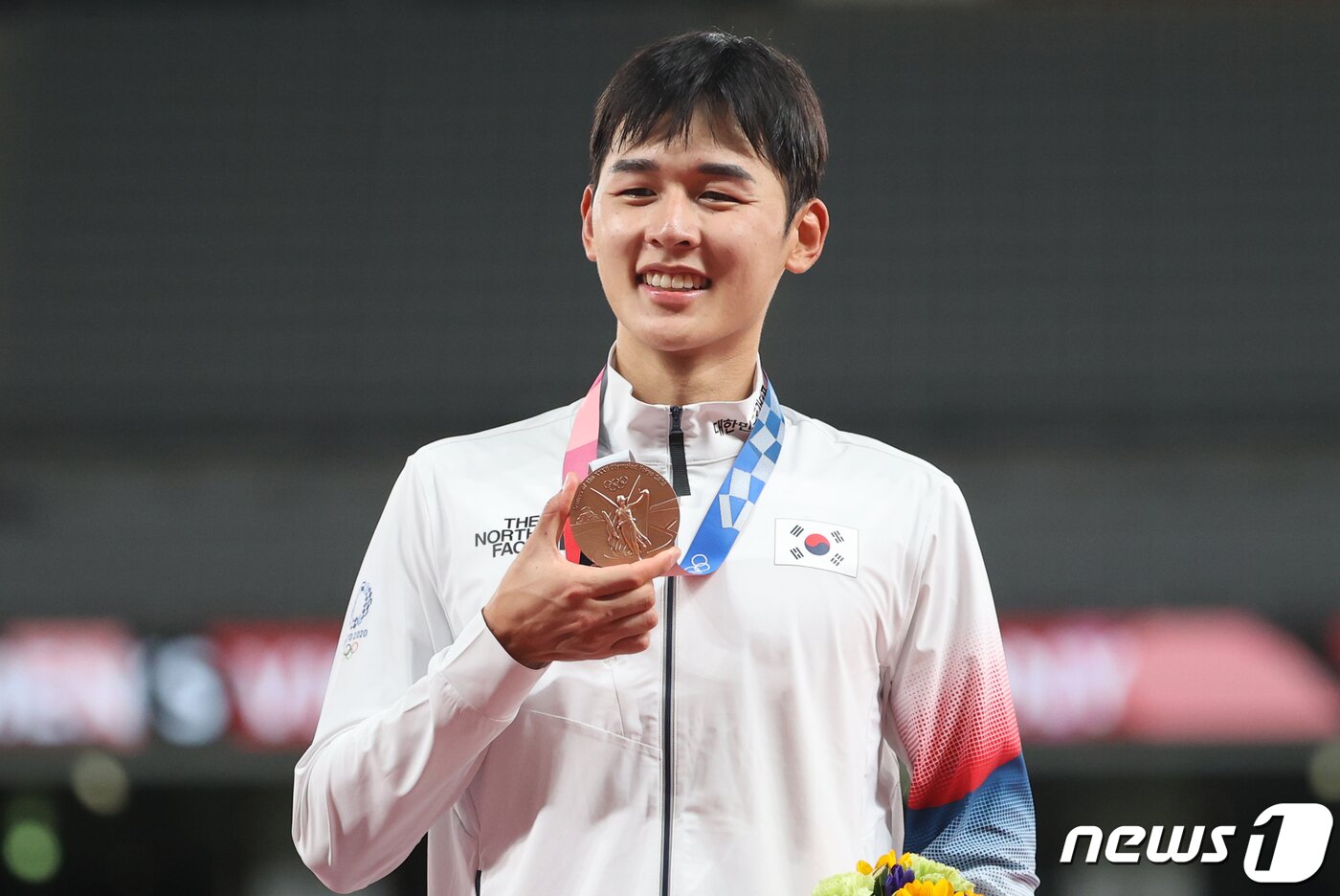 본문 이미지 - 2021년 개최된 2020 도쿄 올림픽에서 마지막으로 메달을 딴 근대5종 전웅태. 한국의 역대 올림픽 287번째 메달이다. 2021.8.7/뉴스1 ⓒ News1 송원영 기자