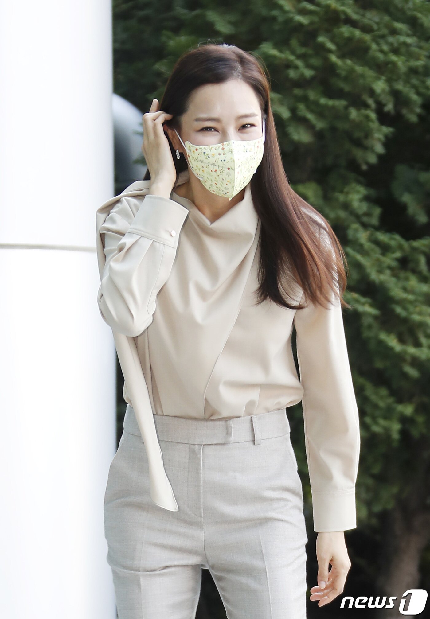 본문 이미지 - 배우 이하늬가 15일 오후 서울 양천구 목동 sbs에서 열린 드라마 '원더우먼' 제작발표회에 참석해 매력을 발산하고 있다. ⓒ News1 권현진 기자