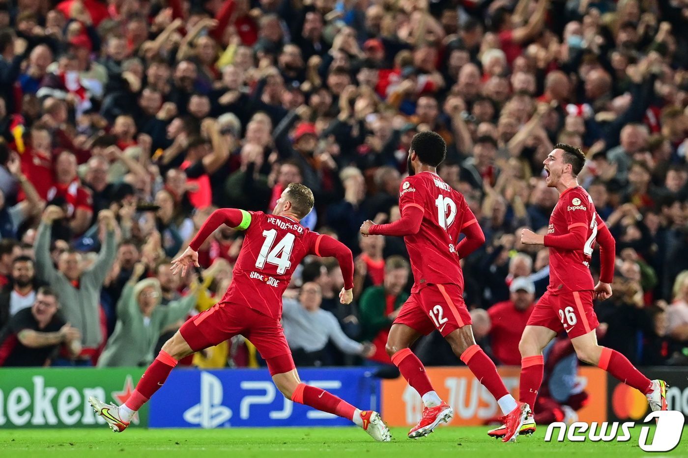 본문 이미지 - 리버풀이 AC 밀란을 꺾었다. ⓒ AFP=뉴스1