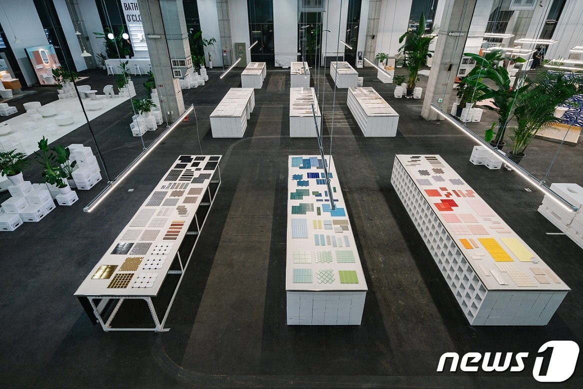 본문 이미지 - 로얄엑스 플래그쉽 화성 (로얄앤컴퍼니 제공) ⓒ 뉴스1