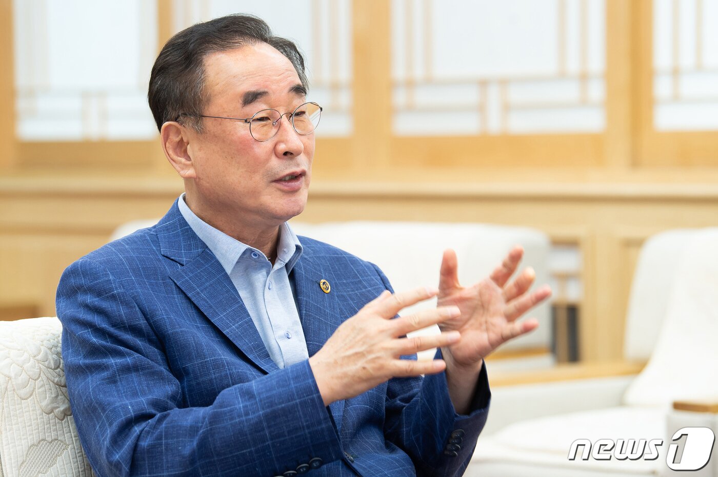 본문 이미지 - 장세용 구미시장이 20일 뉴스1과 인터뷰를 하고 있다. (구미시 제공) 2021.9.20/뉴스1 ⓒ News1 정우용 기자