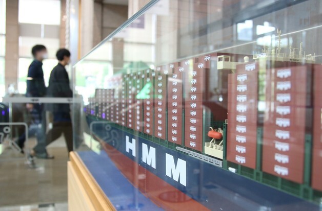 HMM, '호르무즈 리스크' 속 초대형 원유운반선 4척 발주