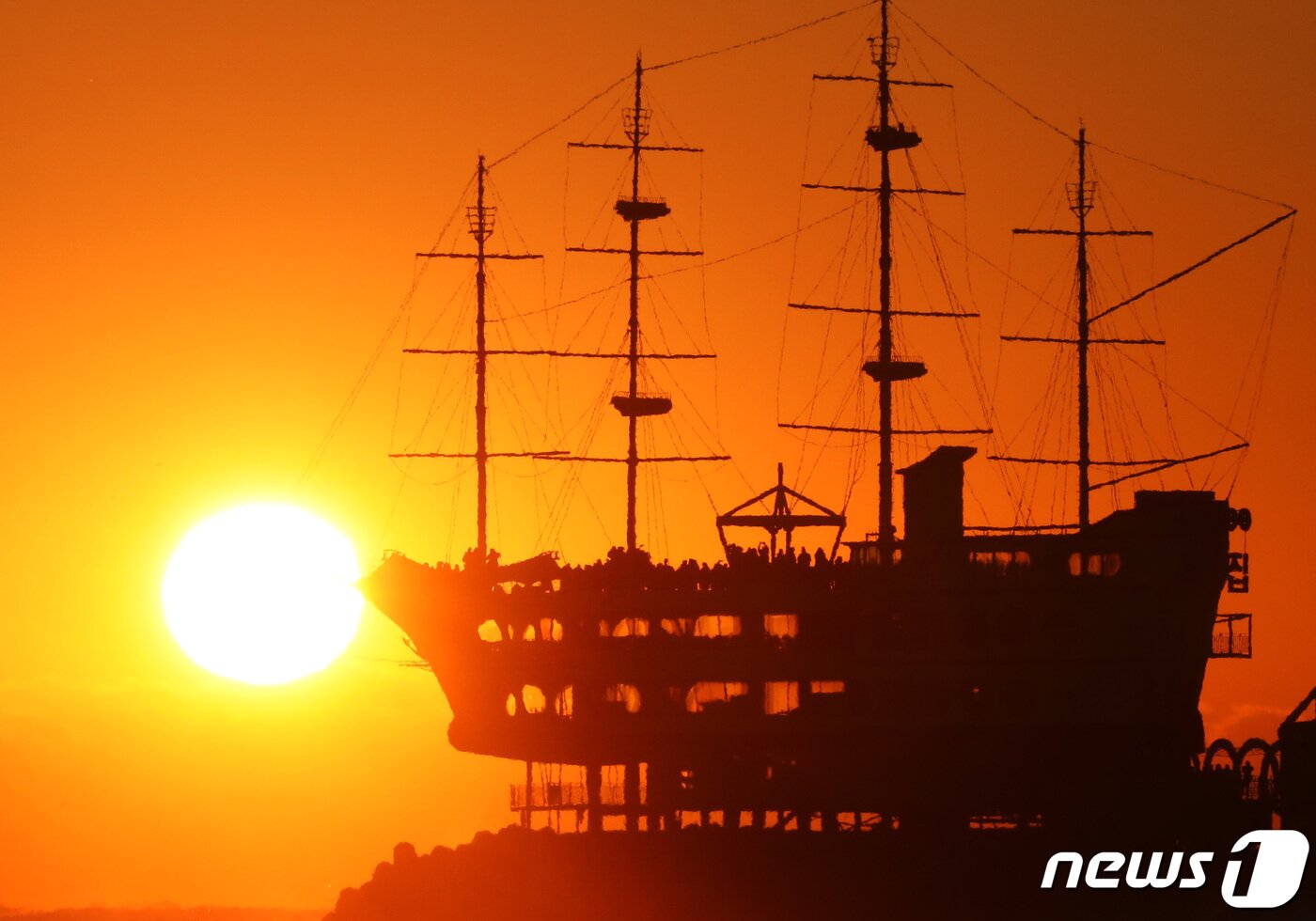본문 이미지 - 강원 강릉 정동진 일출.&#40;뉴스1 DB&#41; ⓒ News1 김영운 기자