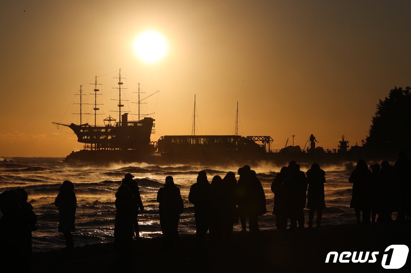 본문 이미지 - 강원 강릉 정동진 해맞이 자료사진.(뉴스1 DB)ⓒ News1 신웅수 기자