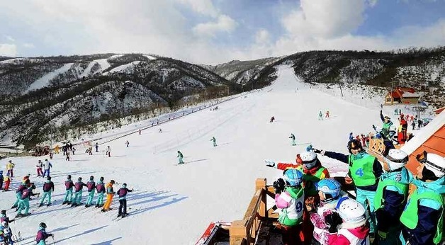러 여행사, 北 마식령스키장 관광 홍보…"스키 즐기고 평양 구경까지"