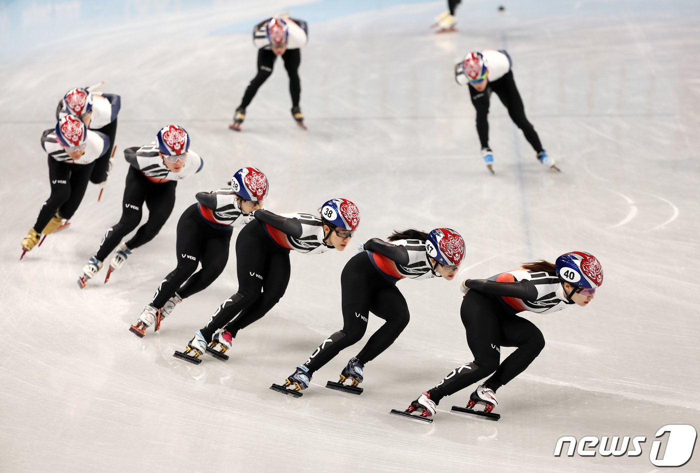 본문 이미지 - 2022 베이징 동계올림픽 개막을 앞둔 31일 중국 베이징 캐피털 실내 경기장에서 대한민국 쇼트트랙 대표팀 선수들이 훈련을 하고 있다. 2022.1.31/뉴스1 ⓒ News1 박지혜 기자