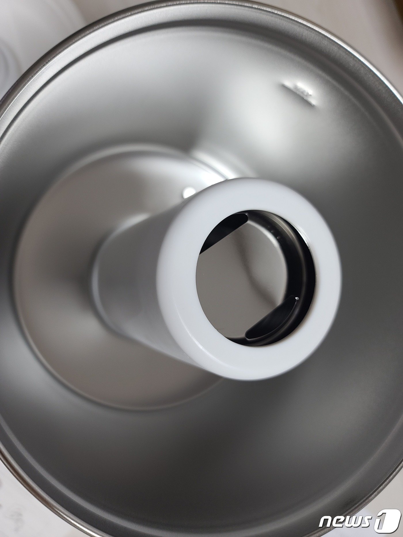 본문 이미지 - 웰포트 가습기 스팀타임 ST-800 스텐 내부 모습 ⓒ 뉴스1 조현기 기자