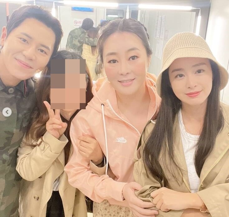 본문 이미지 - 김태희, 인스타그램 갈무리