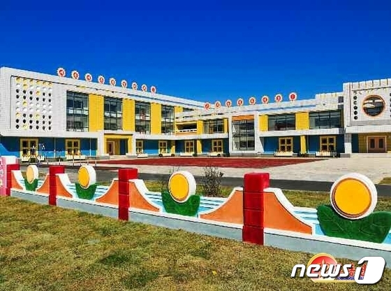 북한 연포농장에 지어진 새 문화시설…\