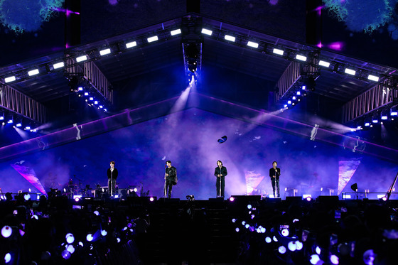 BTS '보랏빛 특수' 부산 외곽도  들썩…'없던 관광 수요' 터졌다