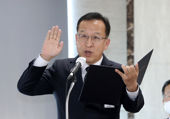 계곡 불법점용 835건→9만건 '쑥'…靑 "공무원 유착은 수사 의뢰"