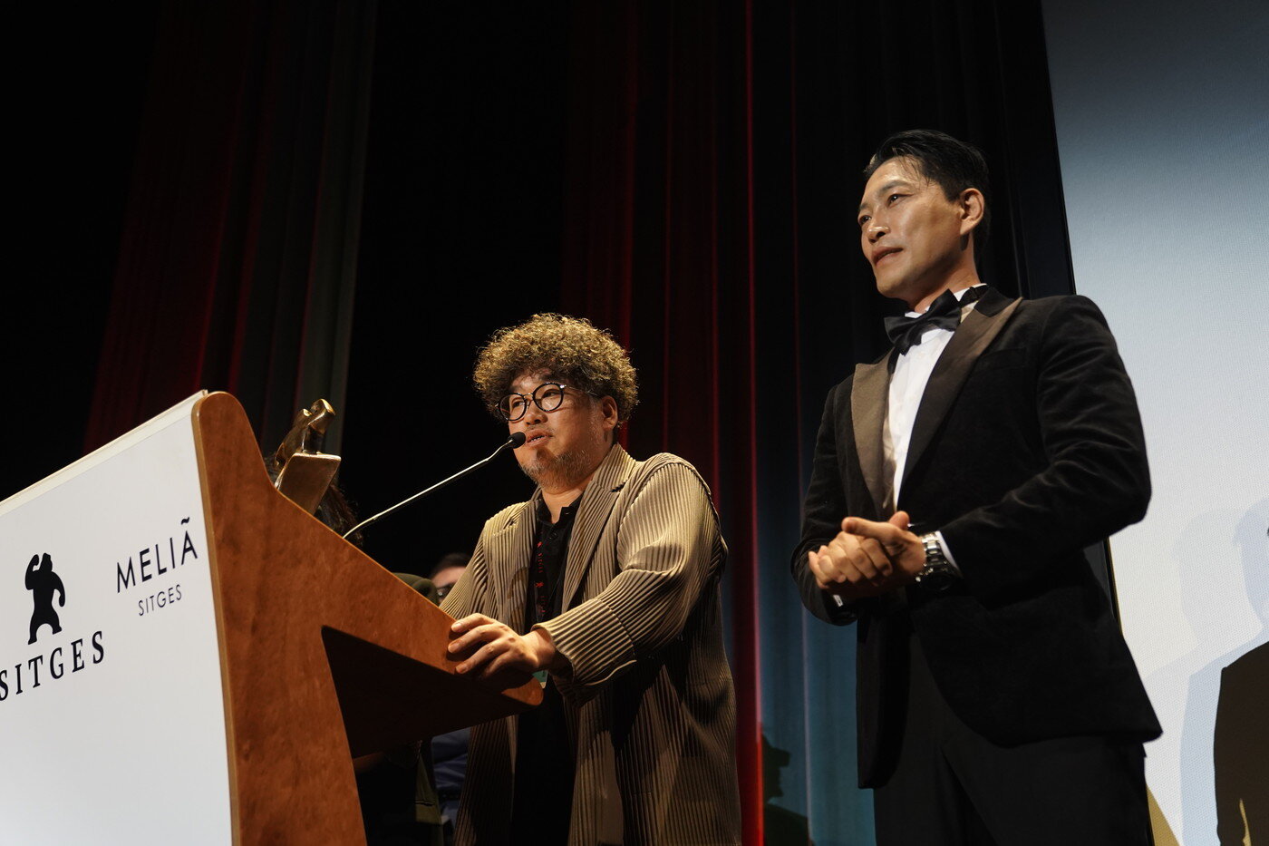 본문 이미지 - 시체스 국제판타스틱영화제 2관왕 '늑대사냥'/ TCO㈜더콘텐츠온 제공