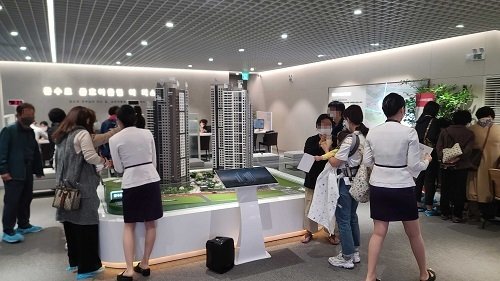 본문 이미지 - 문수로 금호 어울림 더 퍼스트 견본주택