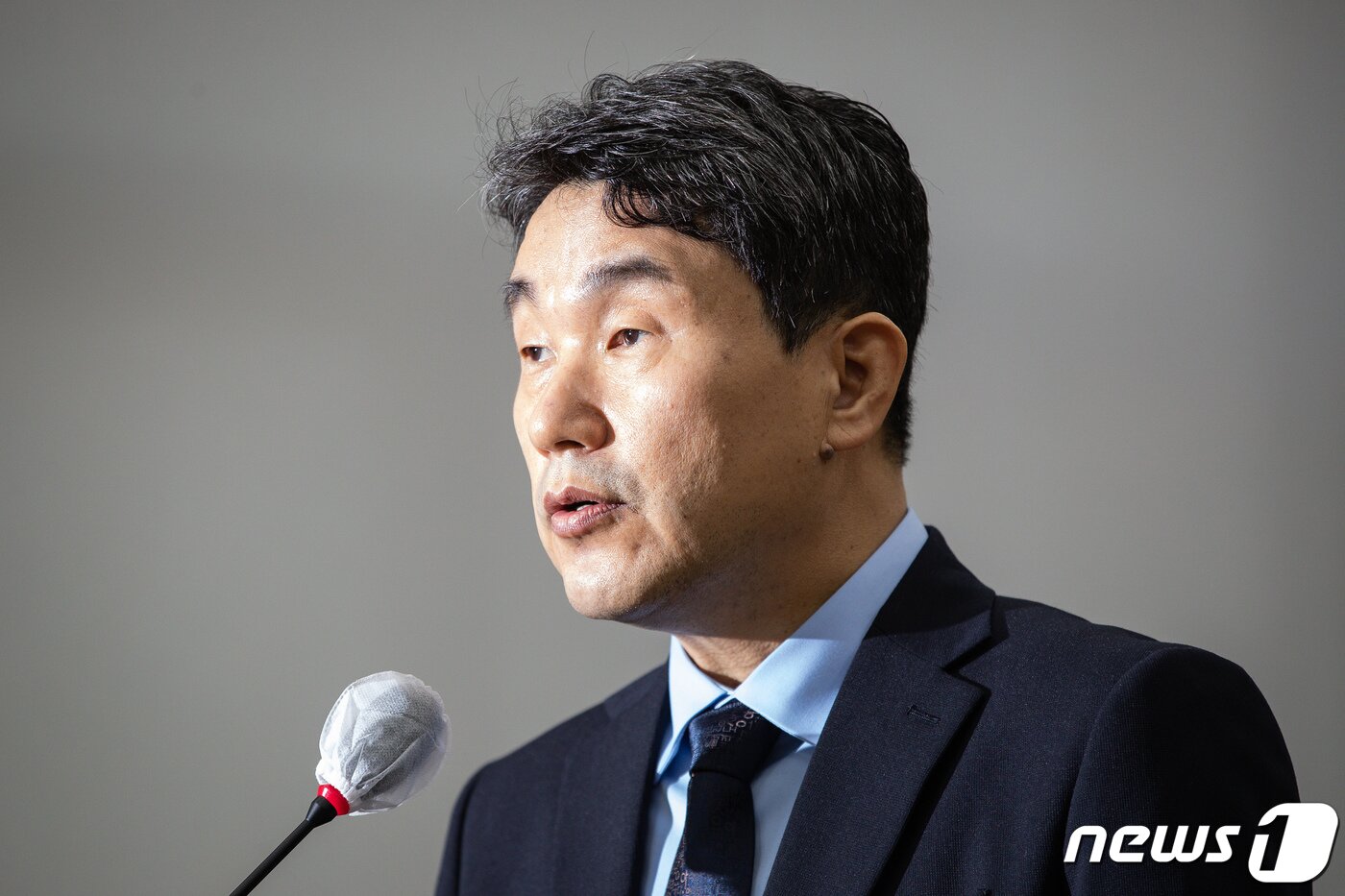 본문 이미지 - 이주호 사회부총리 겸 교육부 장관 후보자가 28일 서울 여의도 국회에서 열린 인사청문회에서 인사말을 하고 있다. 2022.10.28/뉴스1 ⓒ News1 유승관 기자